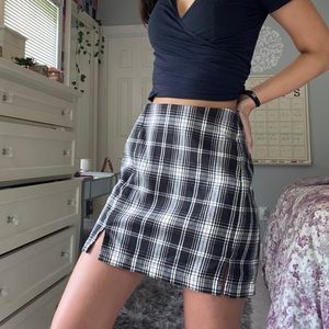 Brandy Melville Cara skirt - brand new